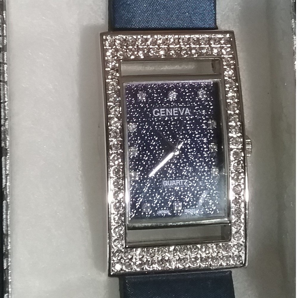 New GENEVA ELITE CZ Sparkle Quartz Watch